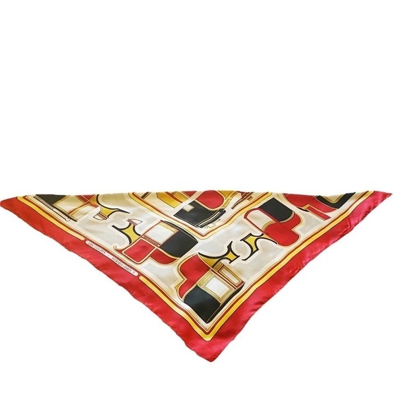 Vintage HERMES Les Coupes Scarf in red by Francoise de la Perriere 70s - Picture 4 of 13